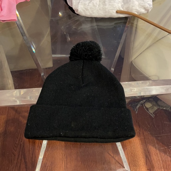 Peace Hand of God Silver design with black Pom Pom hat - Picture 2 of 2